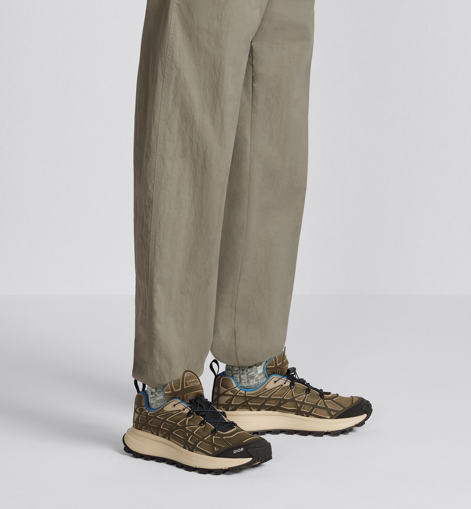 1676454331_3SN297ZUV_H167_E11_GH