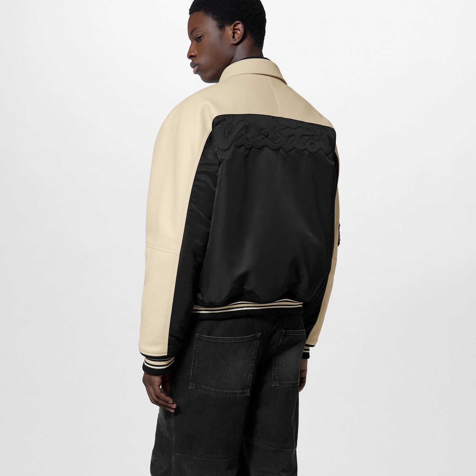 91660239ed6b8390d22ee32d494945234c8097ae1b840e15daec1c1ebf37717e