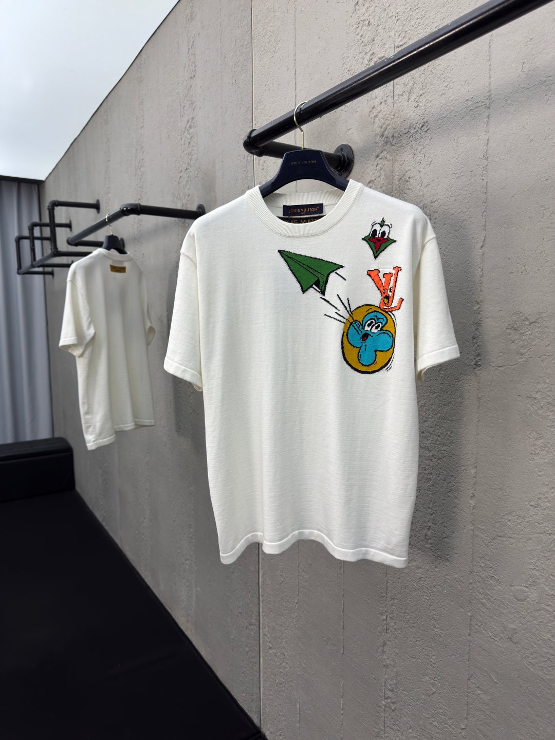 LV T-shirt green orange motifs