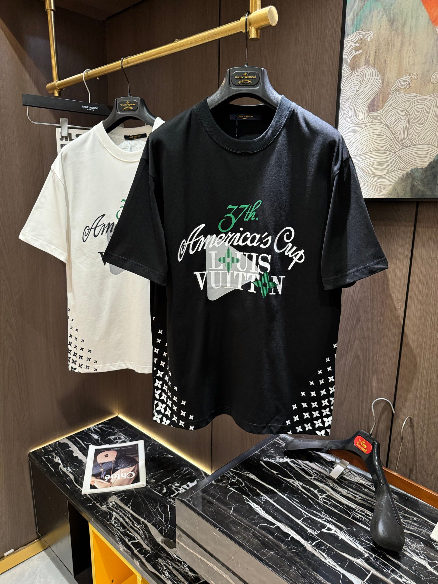 LV T-shirt Green & White details