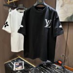 LV T-shirt Shoulder details